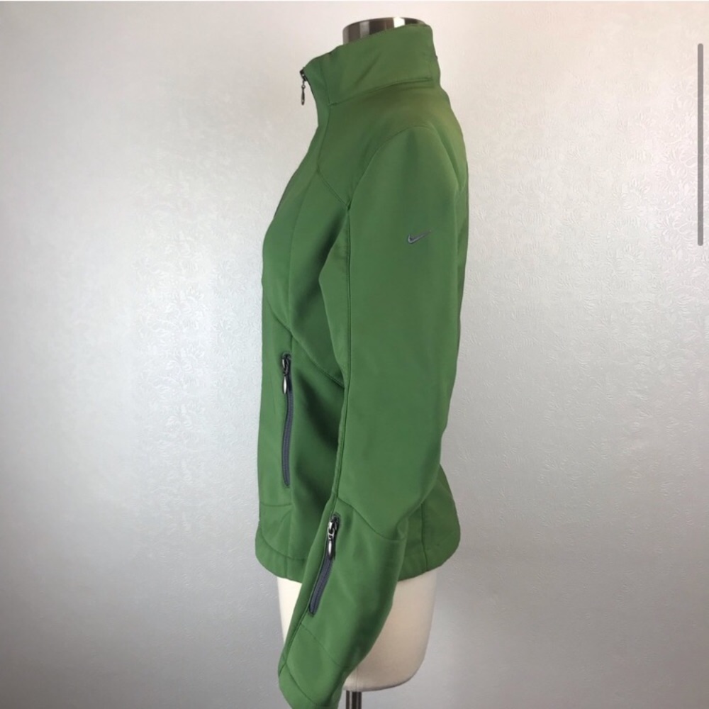 Nike jacket - Picture 2 of 4